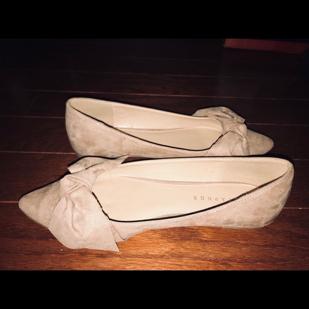 Metaphor Flats